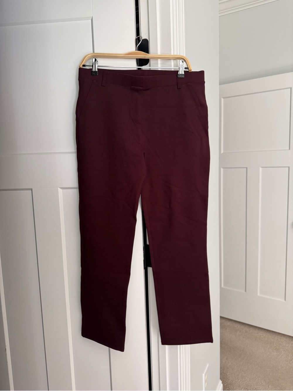Quince‎ burgundy pull on stretch pants